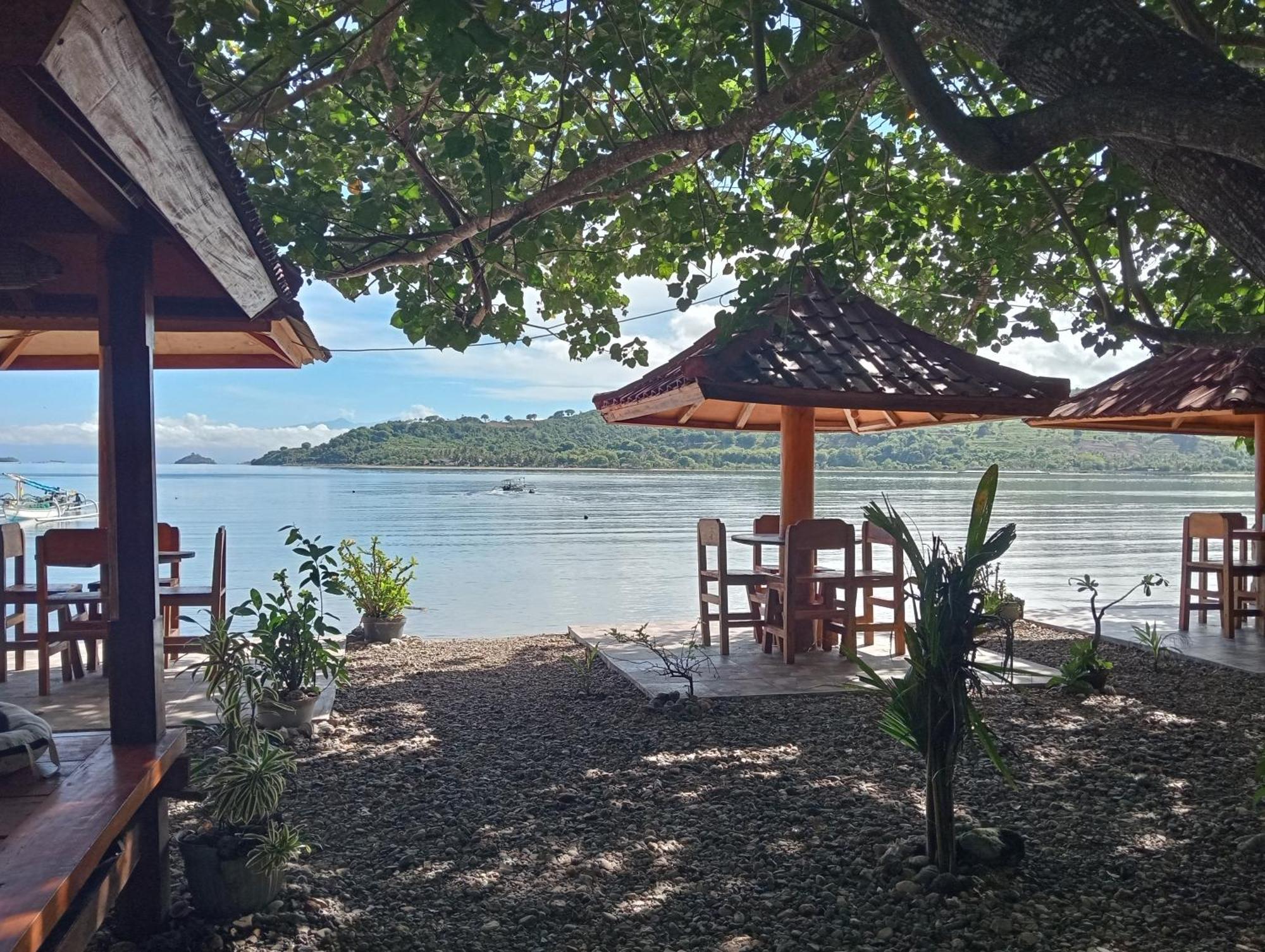 Privatunterkunft Pelangi Gili Gede