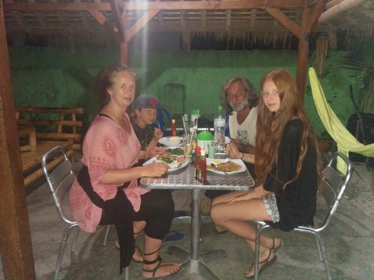 Pelangi Gili Gede *